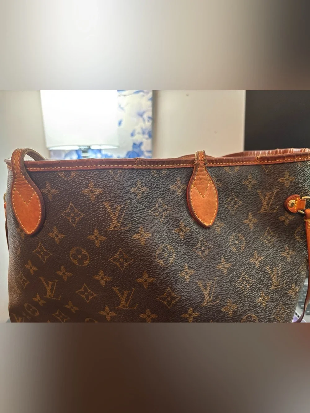 Authentic Louis Vuitton Neverfull GM Monogram Canvas Shoulder Bag -Code SD4018 - Picture 6 of 16